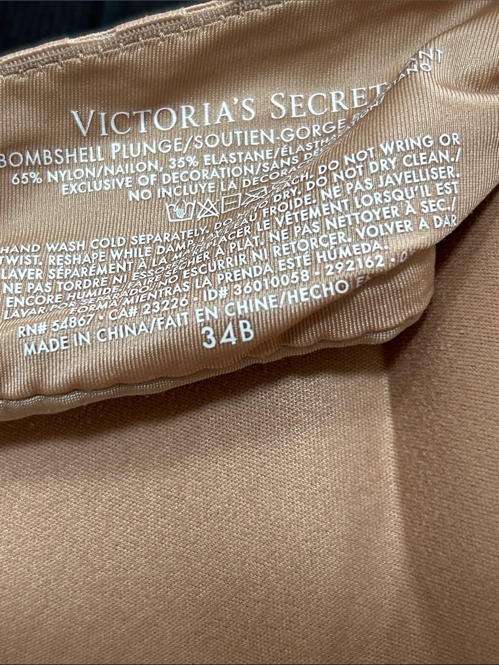 34B Victoria’s Secret Bombshell plunge padded push-up bra - Picture 2 of 3